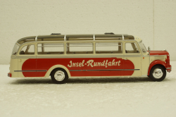 Borgward BO 4000 1952, BUS014, IXO 1:43