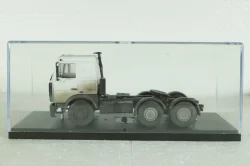 Маз-6422 тягач, Modellux 1:43