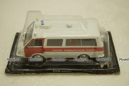 Раф-22031, Скорая помощь, белая, Автолегенды СССР 1:43