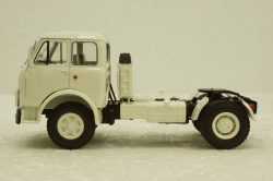 Маз-5429 тягач белый, Н762, Наш Автопром 1:43