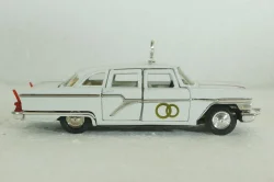 Газ-13 Чайка, С Днем свадьбы, Агат 1:43