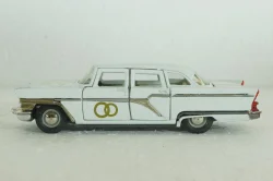 Газ-13 Чайка, С Днем Свадьбы, №2, Агат 1:43
