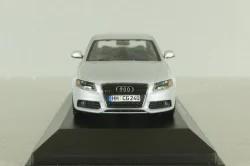 Audi A4 (B8) limousine 3,2 quattro  2008, silver, 5010704113, Minichamps 1:43