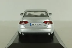 Audi A4 (B8) limousine 3,2 quattro  2008, silver, 5010704113, Minichamps 1:43