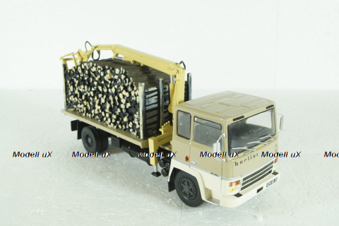 Berliet GR 280 TRUCK TRANSPORT DE BOIS AVEC GRU, Berliet Collection, Hachette 1:43 Уценка!