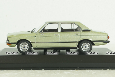 BMW 520 (E12) 1972 green metallic, 940023005, Maxichamps 1:43 