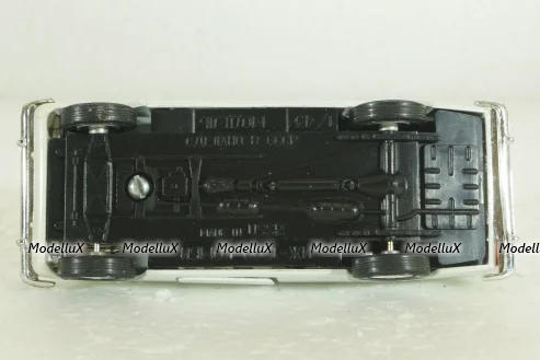 Иж-1500 Комби, белый, Агат 1:43