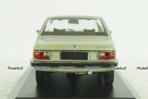 BMW 520 (E12) 1972 green metallic, 940023005, Maxichamps 1:43 