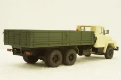 Краз-250 борт бежевый/зеленый 1977, Н204, Наш Автопром 1:43