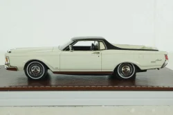 Lincoln Continental Mark III Farm and Ranch special (1972) white, GIM012A, GIM 1:43