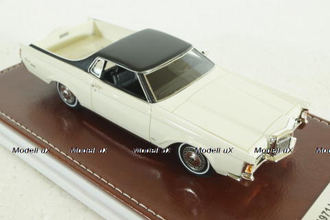 Lincoln Continental Mark III Farm and Ranch special (1972) white, GIM012A, GIM 1:43