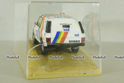 Range Rover Vogue #212 Paris-Dakar 1981 R.METGE - B.GIROUX, Norev 1:43