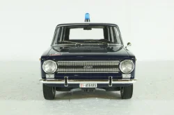 Fiat 124 Estate Carabinieri 1972, T9-1800222, Triple9 1:18