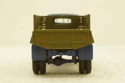 Chevrolet G7117 бортовой 1945, синий, Легендарный Грузовики СССР №88, 1:43