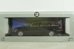BMW 520 Touring (E39) 1998, blackmetallic, 5 Series, T9-1800394, Triple9 1:18