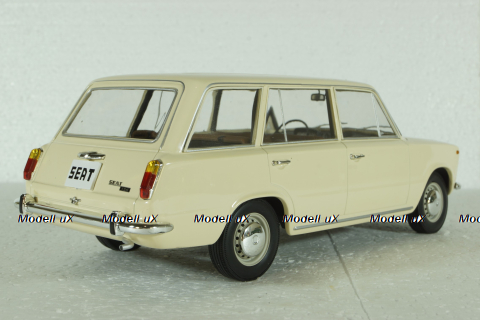 Seat 124 Familiar, 1968 cream white, T9-1800225, Triple9 1:18