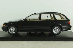 BMW 520 Touring (E39) 1998, blackmetallic, 5 Series, T9-1800394, Triple9 1:18
