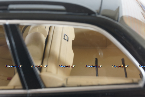 BMW 520 Touring (E39) 1998, blackmetallic, 5 Series, T9-1800394, Triple9 1:18