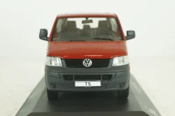 Volkswagen T5 red 2003, CLC564,  IXO 1:43