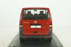 Volkswagen T5 red 2003, CLC564,  IXO 1:43