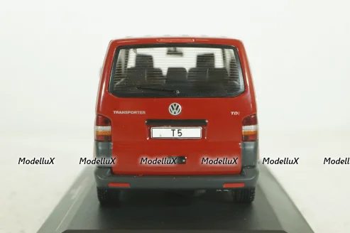 Volkswagen T5 red 2003, CLC564,  IXO 1:43