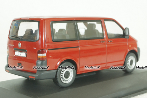 Volkswagen T5 red 2003, CLC564,  IXO 1:43