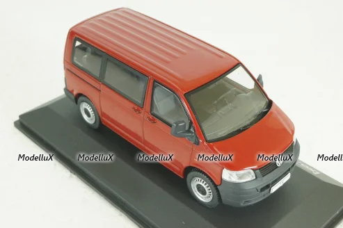 Volkswagen T5 red 2003, CLC564,  IXO 1:43