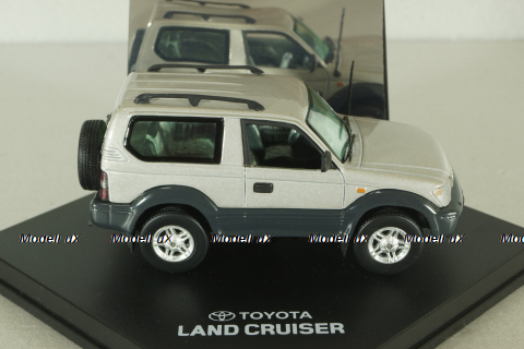 Toyota Land Cruiser Prado 90 3-doors 1990, grey, Vitesse 1:43