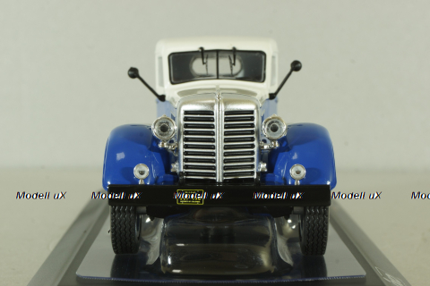 Federal 45M tractor 1946, blue/white, TR205, IXO 1:43