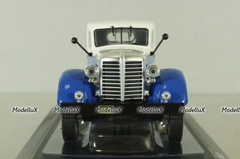 Federal 45M tractor 1946, blue/white, TR205, IXO 1:43