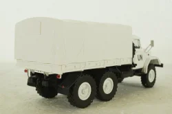 Зил-131 бортовой с тентом, ООН, 100237.он, АвтоИстория 1:43