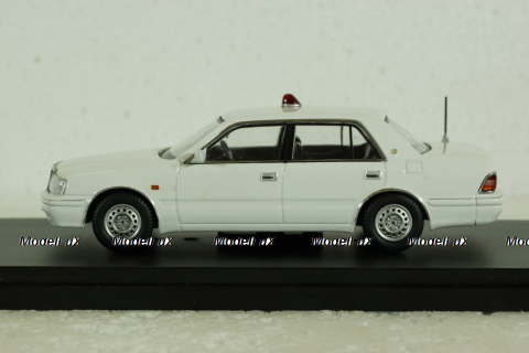 Toyota Crown (Izs155Z) Police Kanagawa, white, Tarmac 1:43