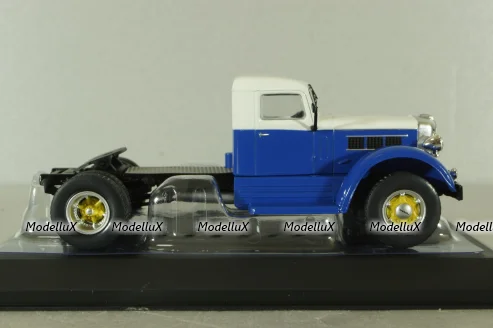 Federal 45M tractor 1946, blue/white, TR205, IXO 1:43