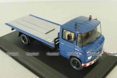 Mercedes L 608 D car trancporter 1980, blue, CLC571, IXO 1:43