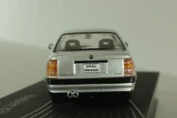 Opel Omega(A) sedan, Herbert Killmer 1986, silver, OPCD124, Opel Collection Designer #124 1:43
