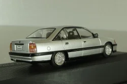 Opel Omega(A) sedan, Herbert Killmer 1986, silver, OPCD124, Opel Collection Designer #124 1:43