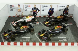 Red Bull RB16B #33, RB18 #1, RB19 #1, RB19 #11,  M. Verstappen – S. Perez, F1 SET BU38092-PACK, Формула 1, Bburago 1:43