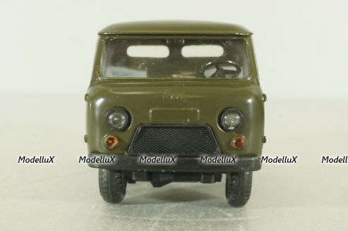 Уаз-3303 бортовой, хаки/бежевый, Русская миниатюра 1:43