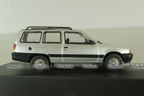 Opel Kadett Caravan (E), Gordon Brown 1988, silver, OPCD133, Opel Collection Designer #133 1:43 Уценка!