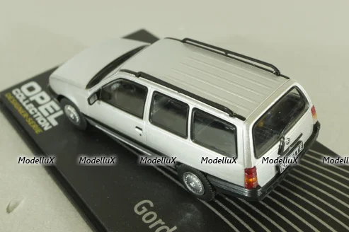 Opel Kadett Caravan (E), Gordon Brown 1988, silver, OPCD133, Opel Collection Designer #133 1:43 с журналом, запечатанный!