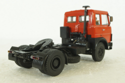 Маз-5432 тягач 1981г, красный, АвтоИстория 1:43