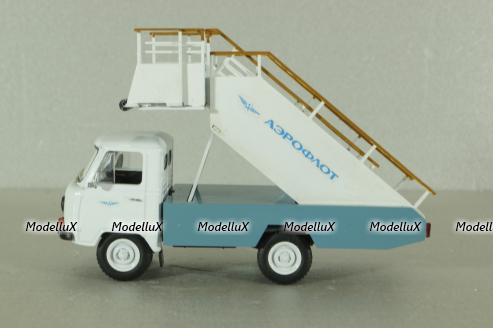 ТПС-22(452) Уаз-452 Трап самолетный Аэрофлот, металл, Ручная работа 1:43