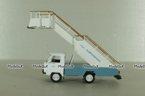 ТПС-22(452) Уаз-452 Трап самолетный Аэрофлот, металл, Ручная работа 1:43