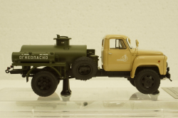 Газ-52 МЗ-3607 Автомобиль-заправщик колхоз им. Дзержинского 1973 г.,105226, DiP Models, 1:43