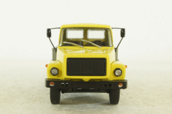 Газ-33073, бортовой, желт/серый, 1989г., АвтоИстория 1:43