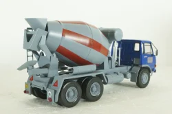 Berliet GRH 230 Cement mixer year 1976 blue / grey, Hachette 1:43