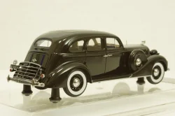 Зис-101, посольство СССР в г. Хельсинки 1940 г.,110103, DiP Models, 1:43