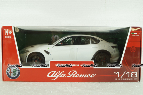 Alfa Romeo Giulia GTAm 2020 trophy white, Bburago 1:18