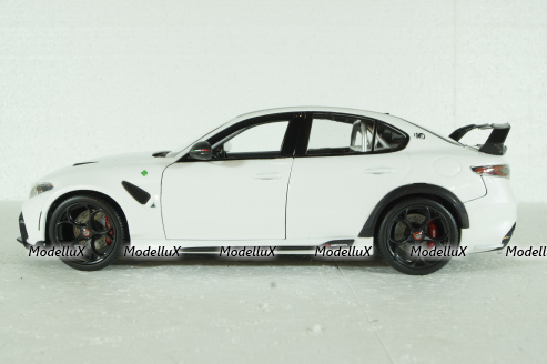 Alfa Romeo Giulia GTAm 2020 trophy white, Bburago 1:18