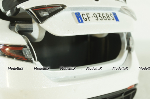 Alfa Romeo Giulia GTAm 2020 trophy white, Bburago 1:18